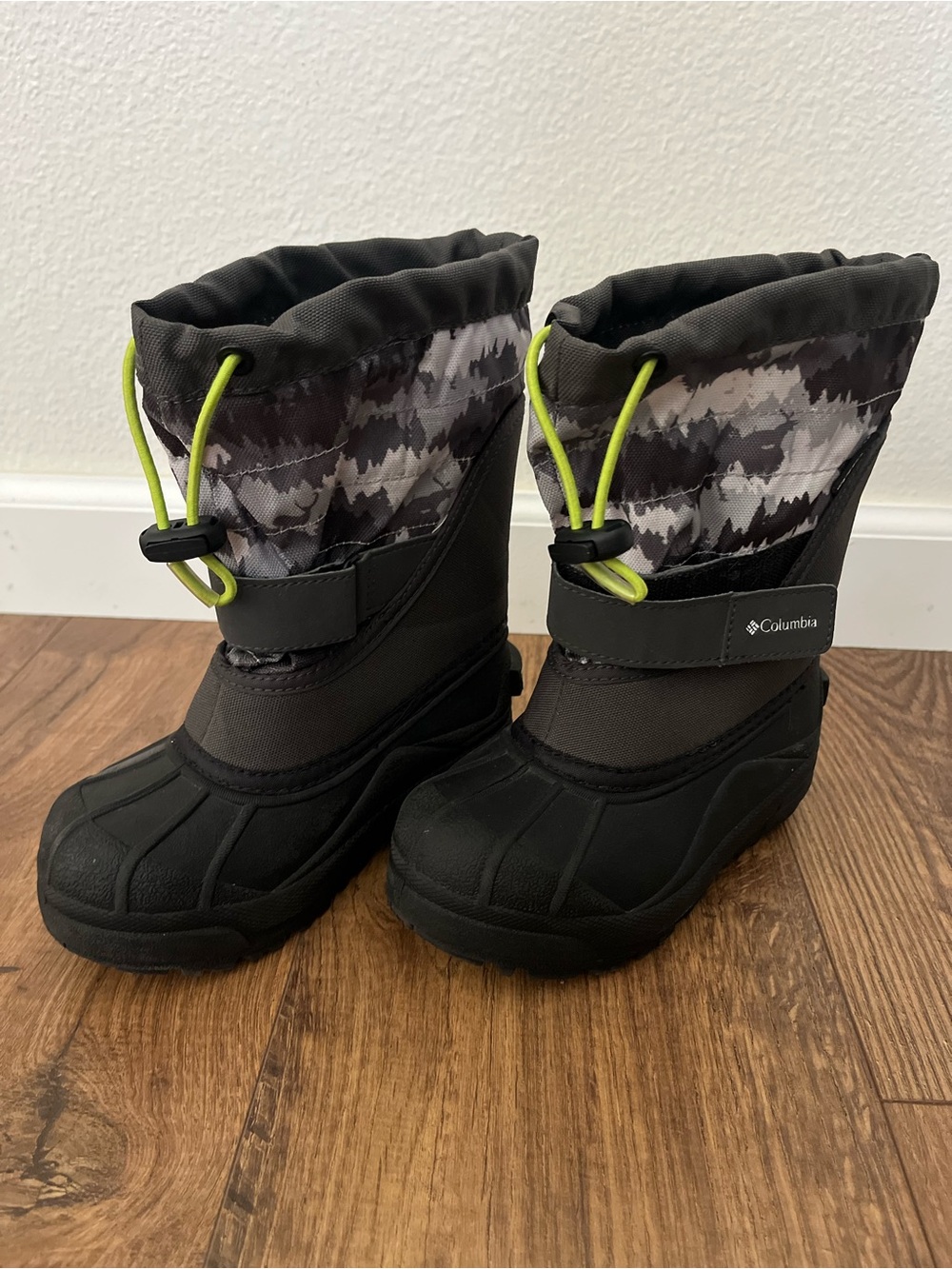 Columbia Winter snow boots boy size 11